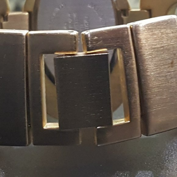 💋STUNNING BOHO CHIC💋Vintage 70's Mod Gold & Wood Bracelet Watch - Picture 10 of 13